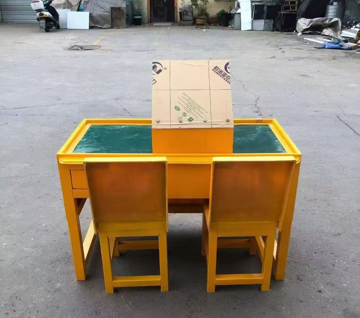 墨江防静电导通桌井下煤矿火工品发放桌：危险品流转的安全守护者